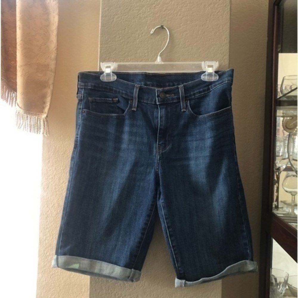 Levi’s Shorts Size 30